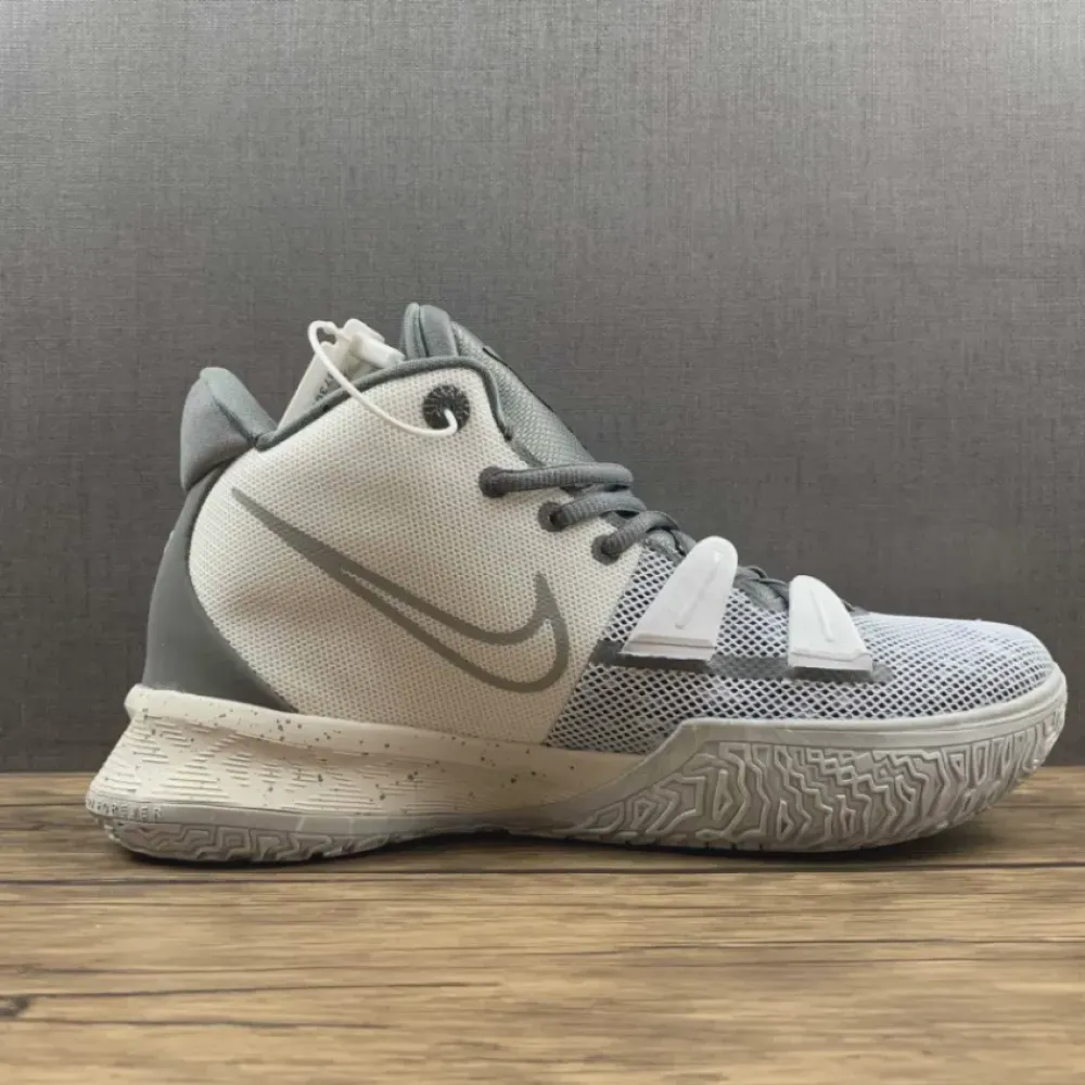 Nike Kyrie 7 “Chip” Light Smoke Grey  DB5624-011