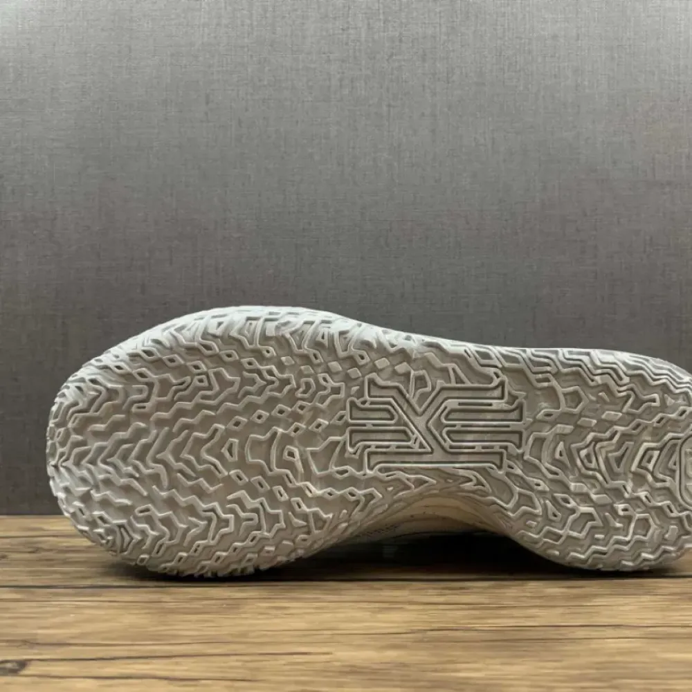 Nike Kyrie 7 “Chip” Light Smoke Grey  DB5624-011