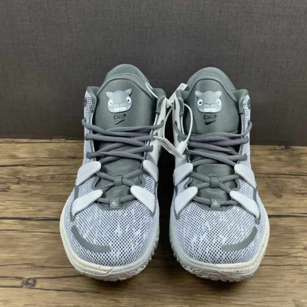 Nike Kyrie 7 “Chip” Light Smoke Grey  DB5624-011