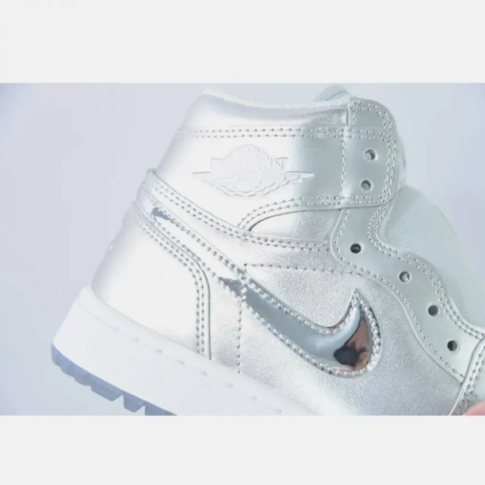 Air Jordan 1 High Golf “Gift Giving” Metallic Silver White  FD6815-001