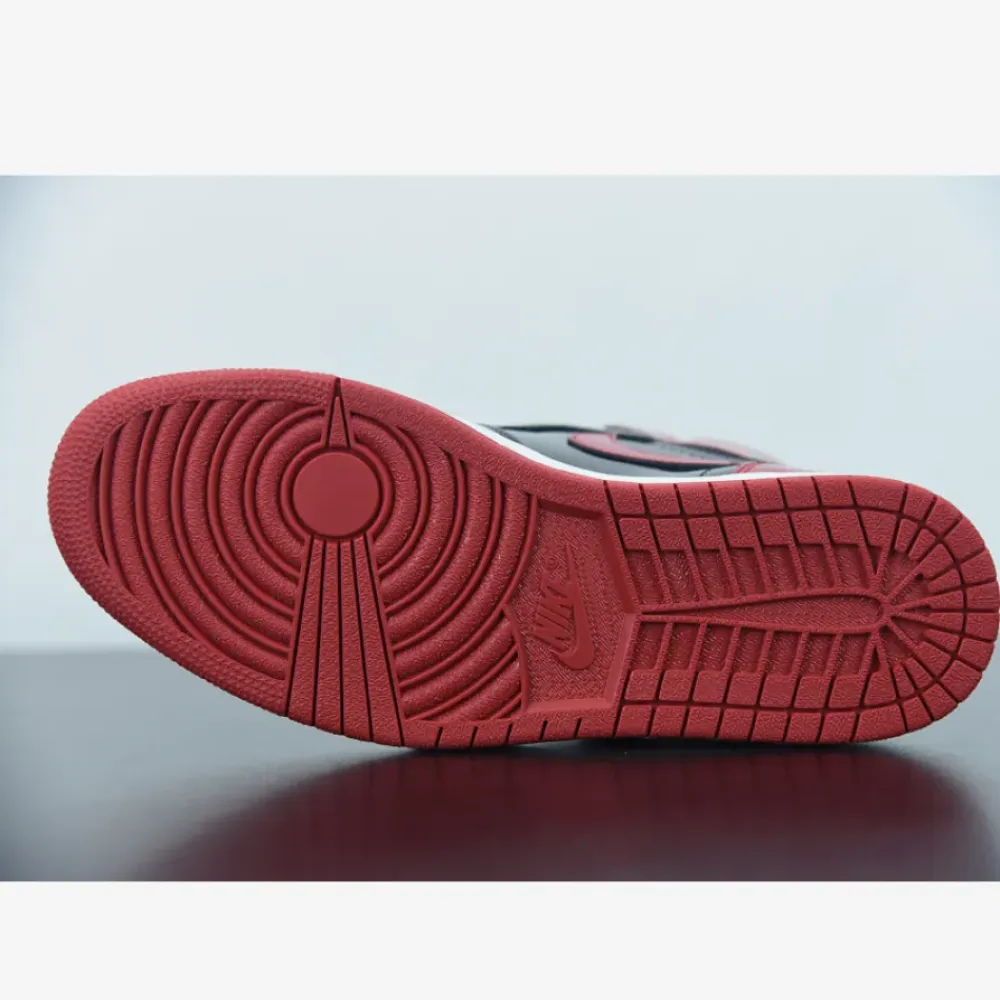 Air Jordan 1 High OG “Bred Patent” Black/White-Varsity Red 555088-063