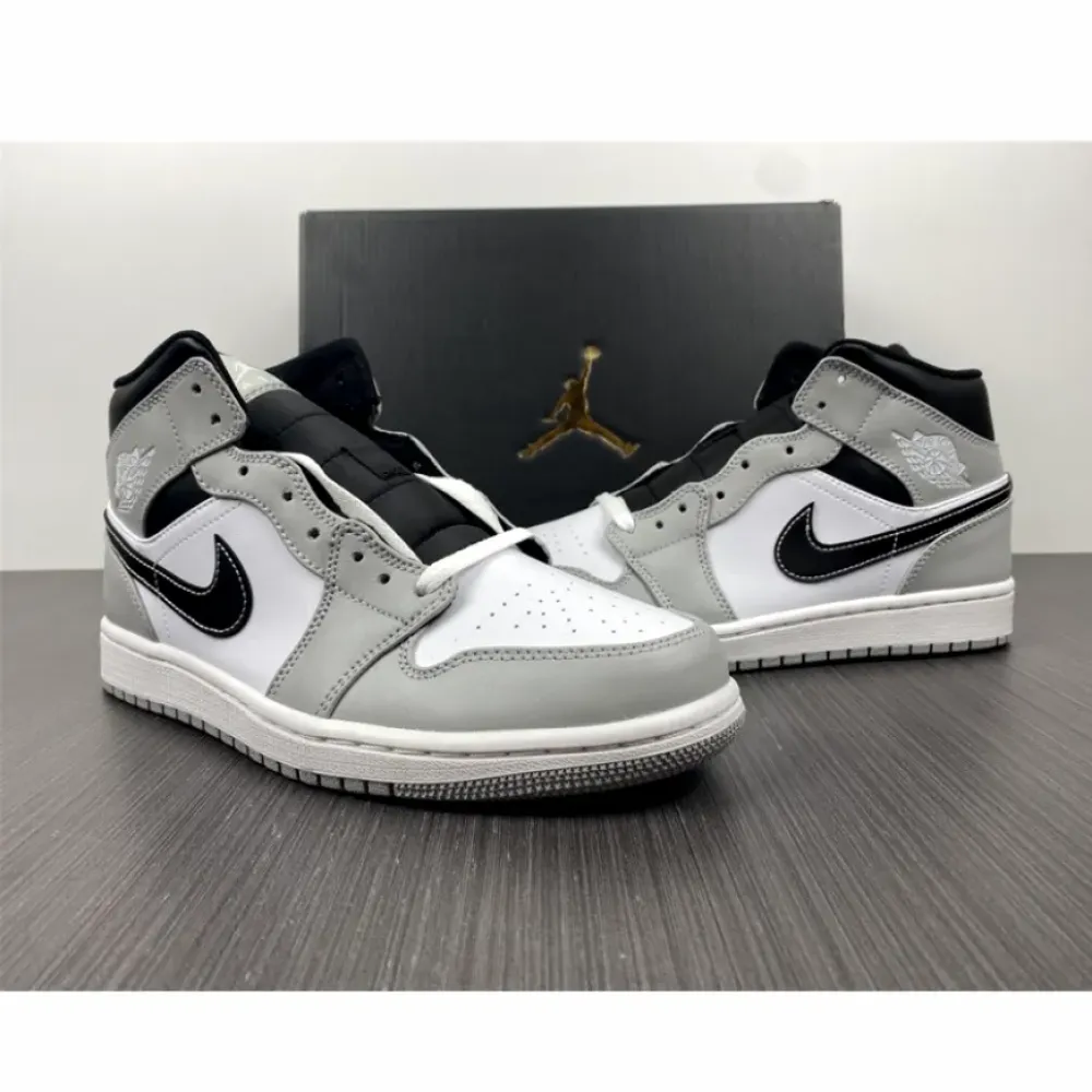 Air Jordan 1 Mid Light Smoke Grey/White  554724-078