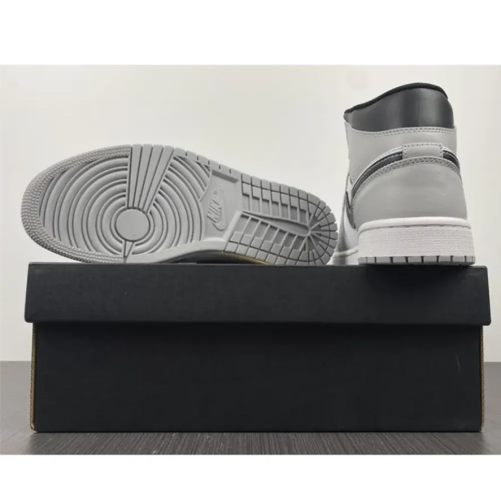 Air Jordan 1 Mid Light Smoke Grey/White  554724-078