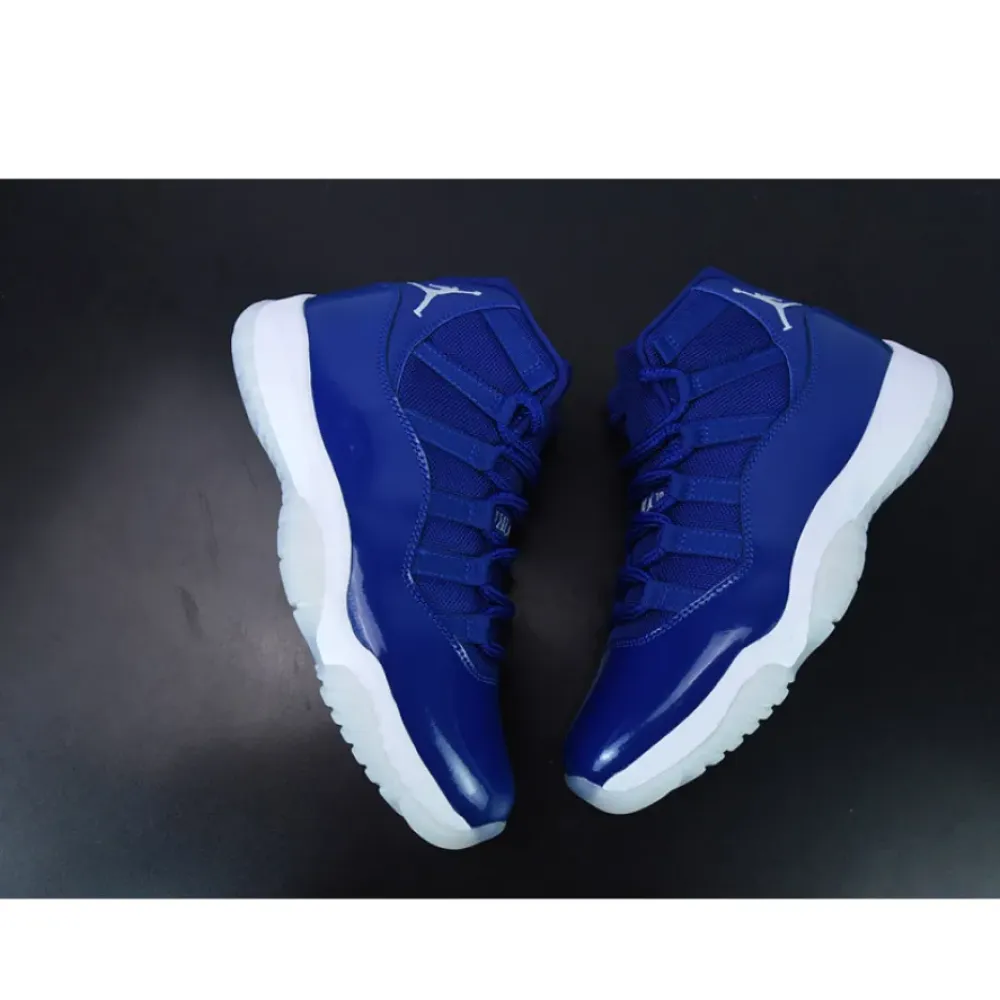 Air Jordan 11 ‘Kentucky’ Midnight Navy/White AT7802-115