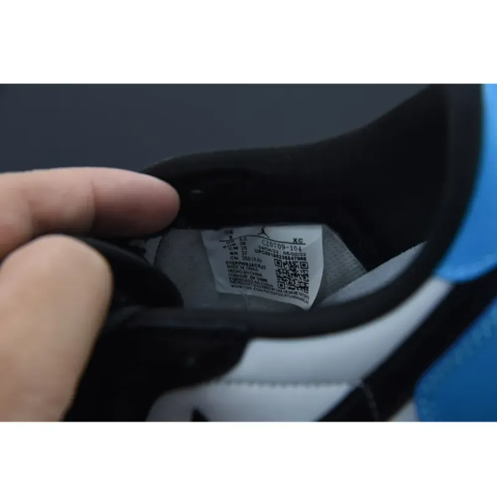 Air Jordan 1 Low OG ‘UNC’ White/Dark Powder Blue-Black  CZ0790-104