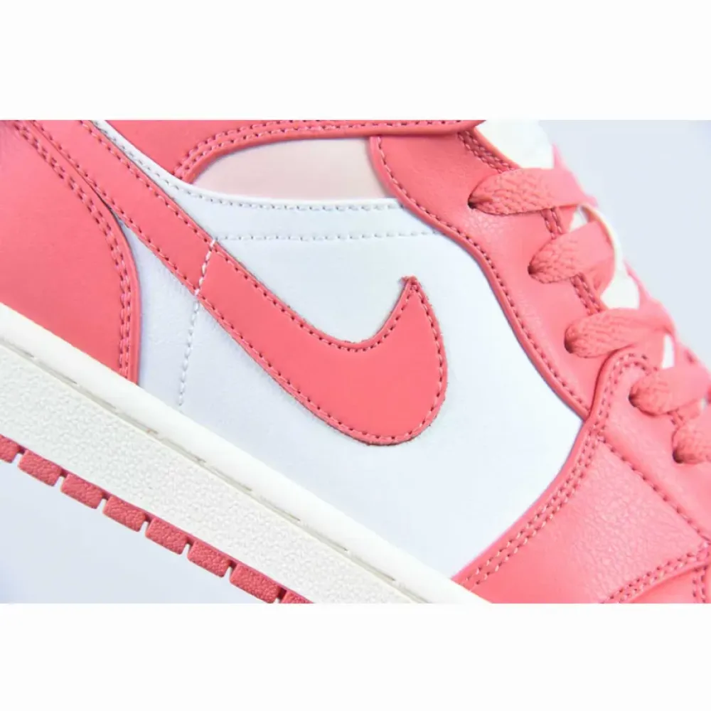 Air Jordan 1 Mid “Strawberries And Cream” White Pink  BQ6472-186
