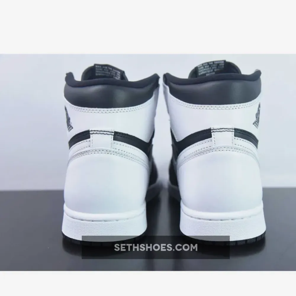 Air Jordan 1 High OG ‘Reverse Panda’  DZ5485-010