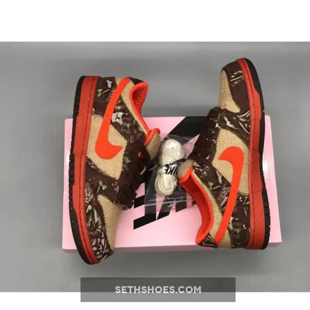 Nike SB Dunk Low “Hunter Reese Forbes” 304292-281