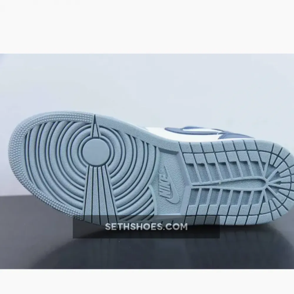 Air Jordan 1 Mid Two-Tone Blue  BQ6472-140