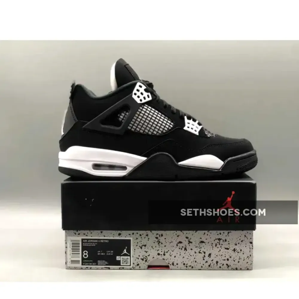 Air Jordan 4 “White Thunder” FQ8138-001